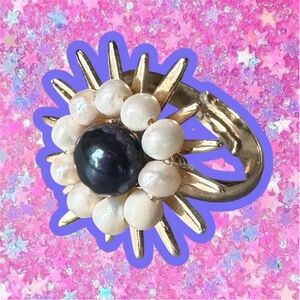 Ariana OST NWOT pearl adjustable guidance ring free people gold tone beaded sun